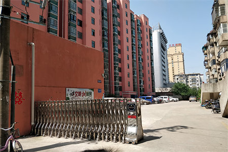 正道园2室2厅1卫94平五楼33万